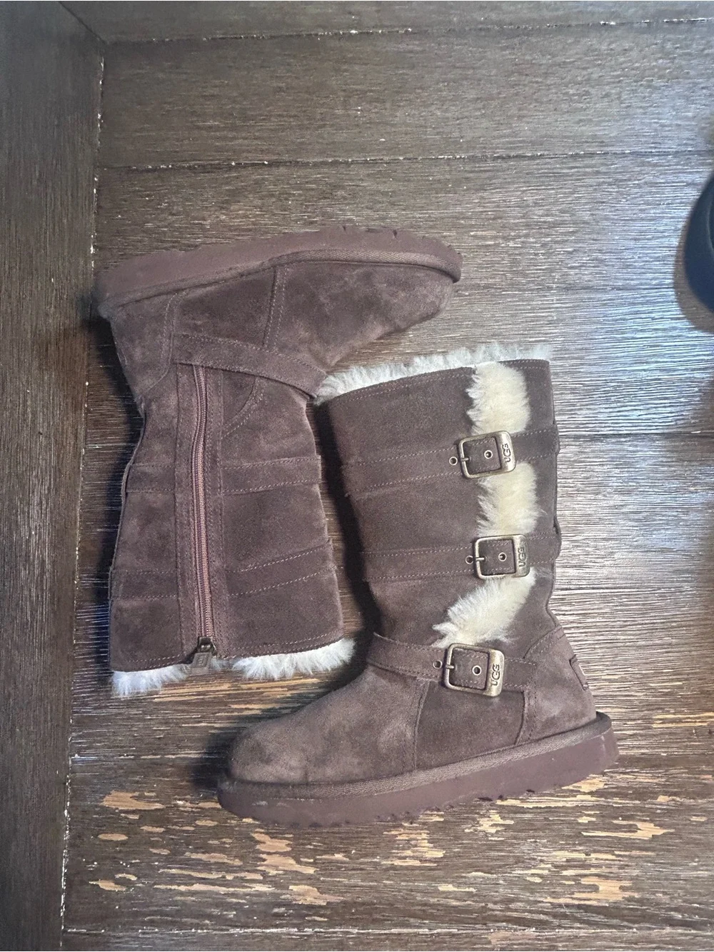 UGG Maddi II boots size 2